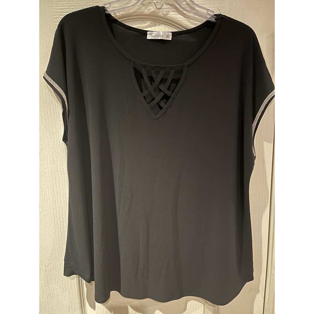 89th & Madison Women's Black Cap Sleeve w/Fringe Detail Crew Neck  Top XL